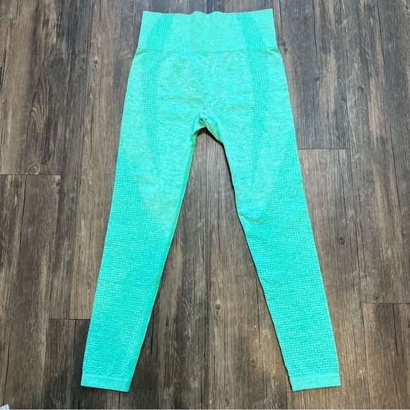 NWT Women’s Lime Green High Waist Compression Leggings Size S - Picture 1 of 9